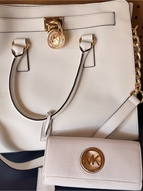 Michael Kors Handbags - Michael Kors Cream/White Saffiano Tote with Matching Wallet